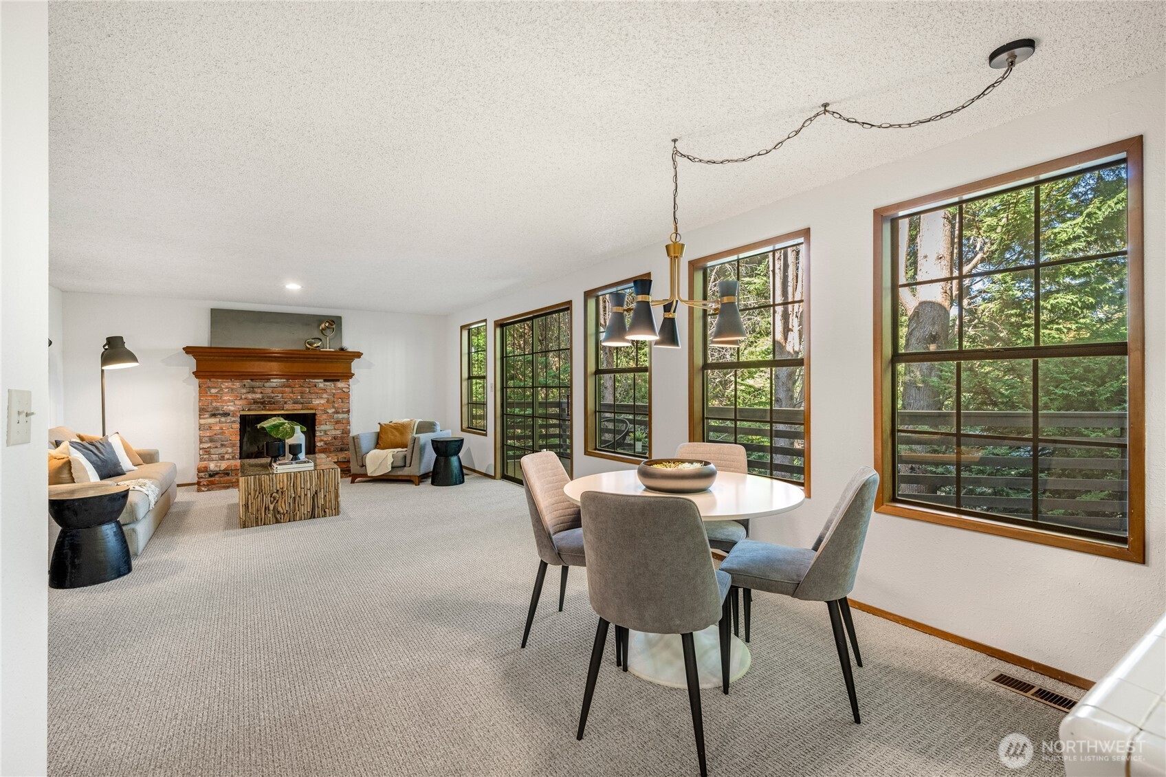 4631 Highland Drive