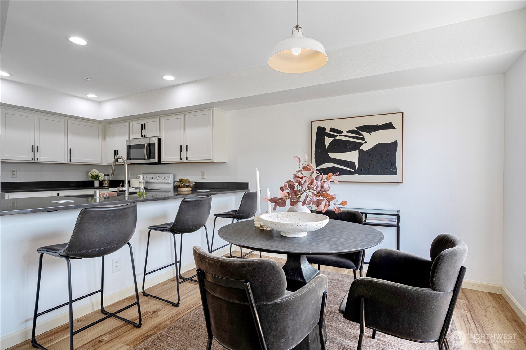 9222 Roosevelt Way NE Unit: 302