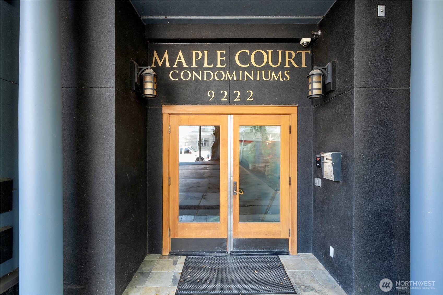 9222 Roosevelt Way NE Unit: 302