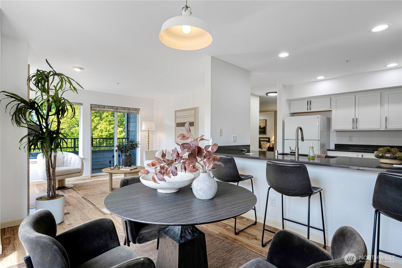 9222 Roosevelt Way NE Unit: 302