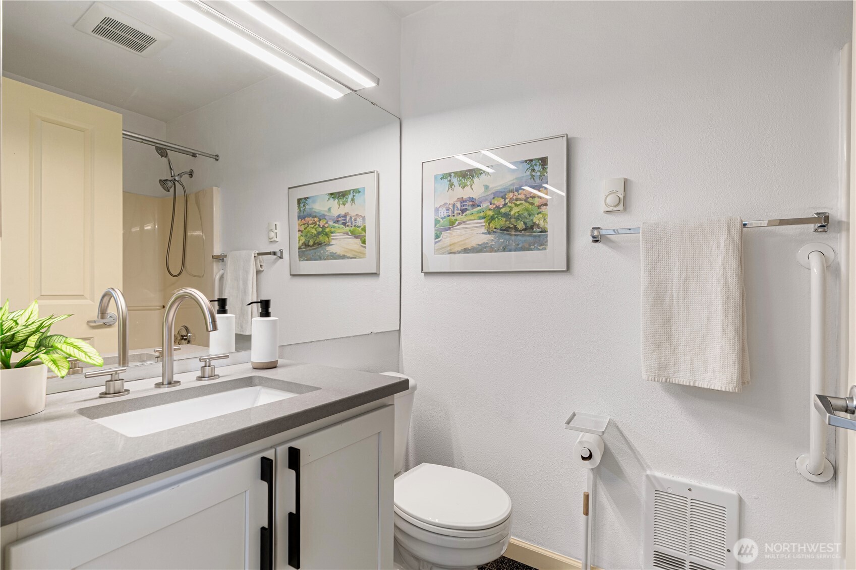 9222 Roosevelt Way NE Unit: 302