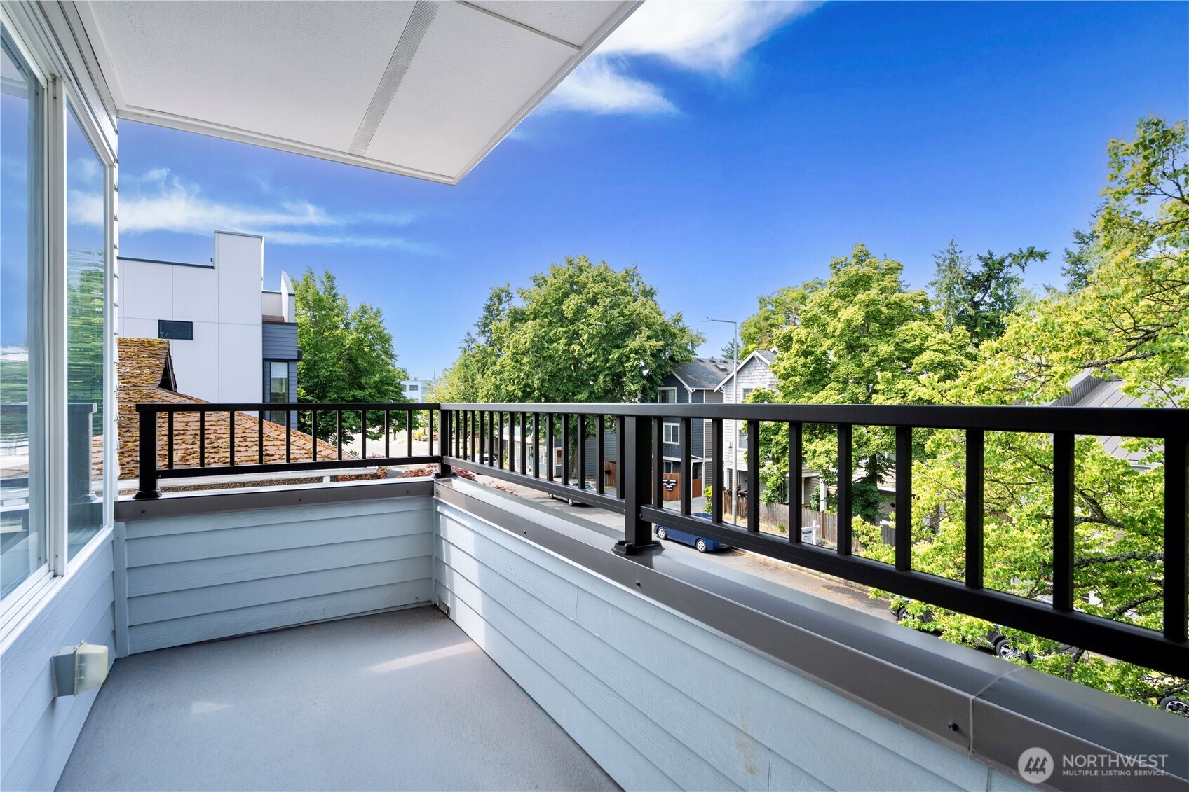 9222 Roosevelt Way NE Unit: 302