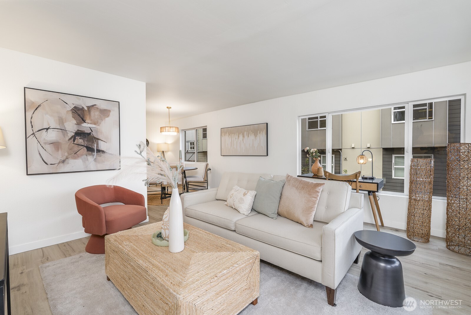 308 Summit Avenue E Unit: 303