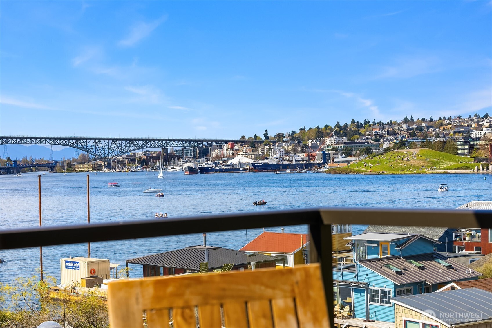 2301 Fairview Avenue E Unit: 301