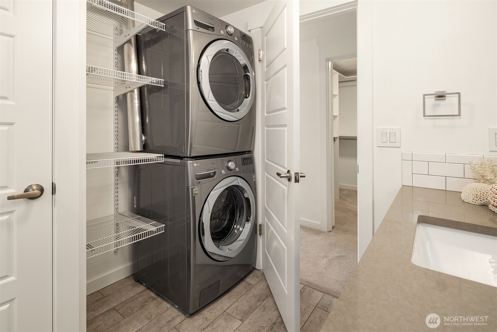 2301 Fairview Avenue E Unit: 301