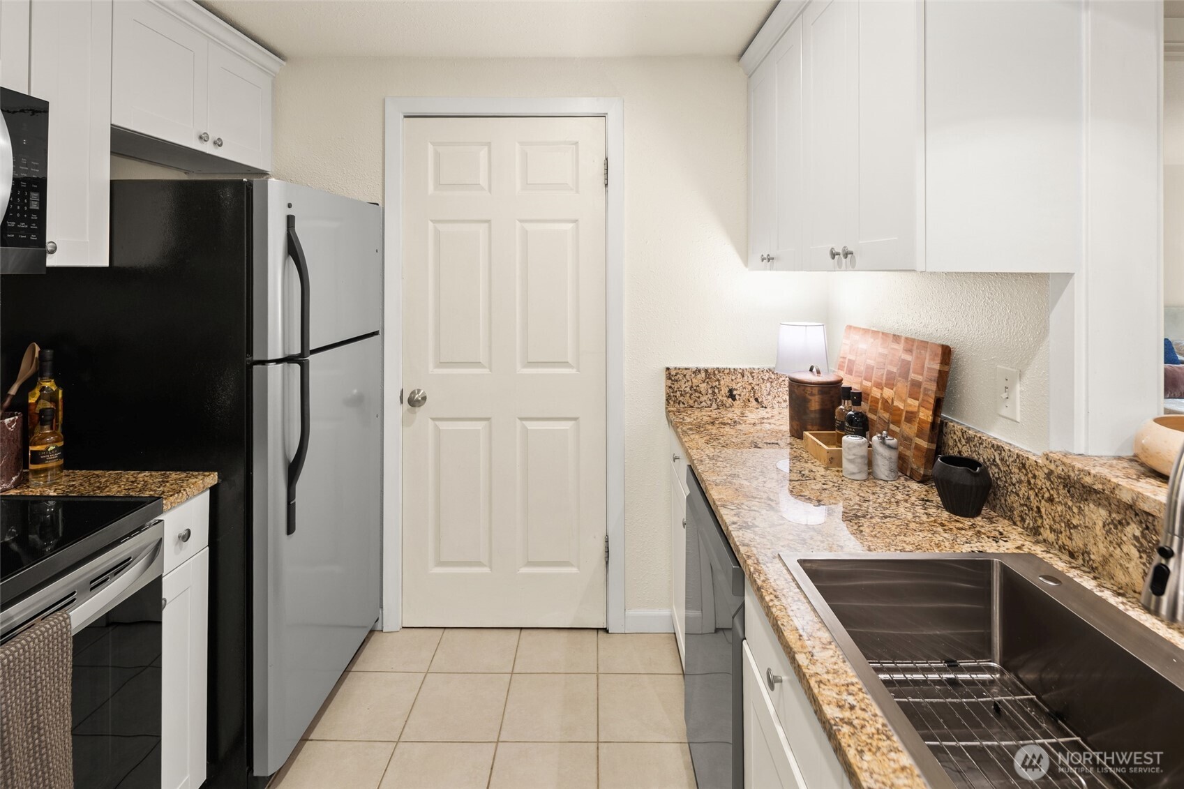 5901 Phinney Avenue N Unit: 206