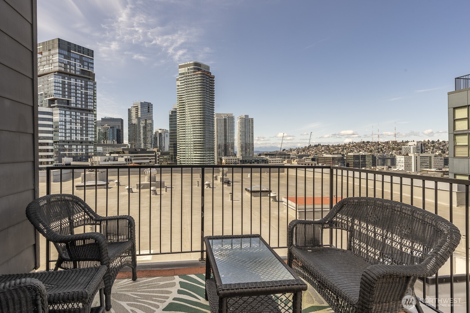 1805 Bellevue Avenue Unit: 301