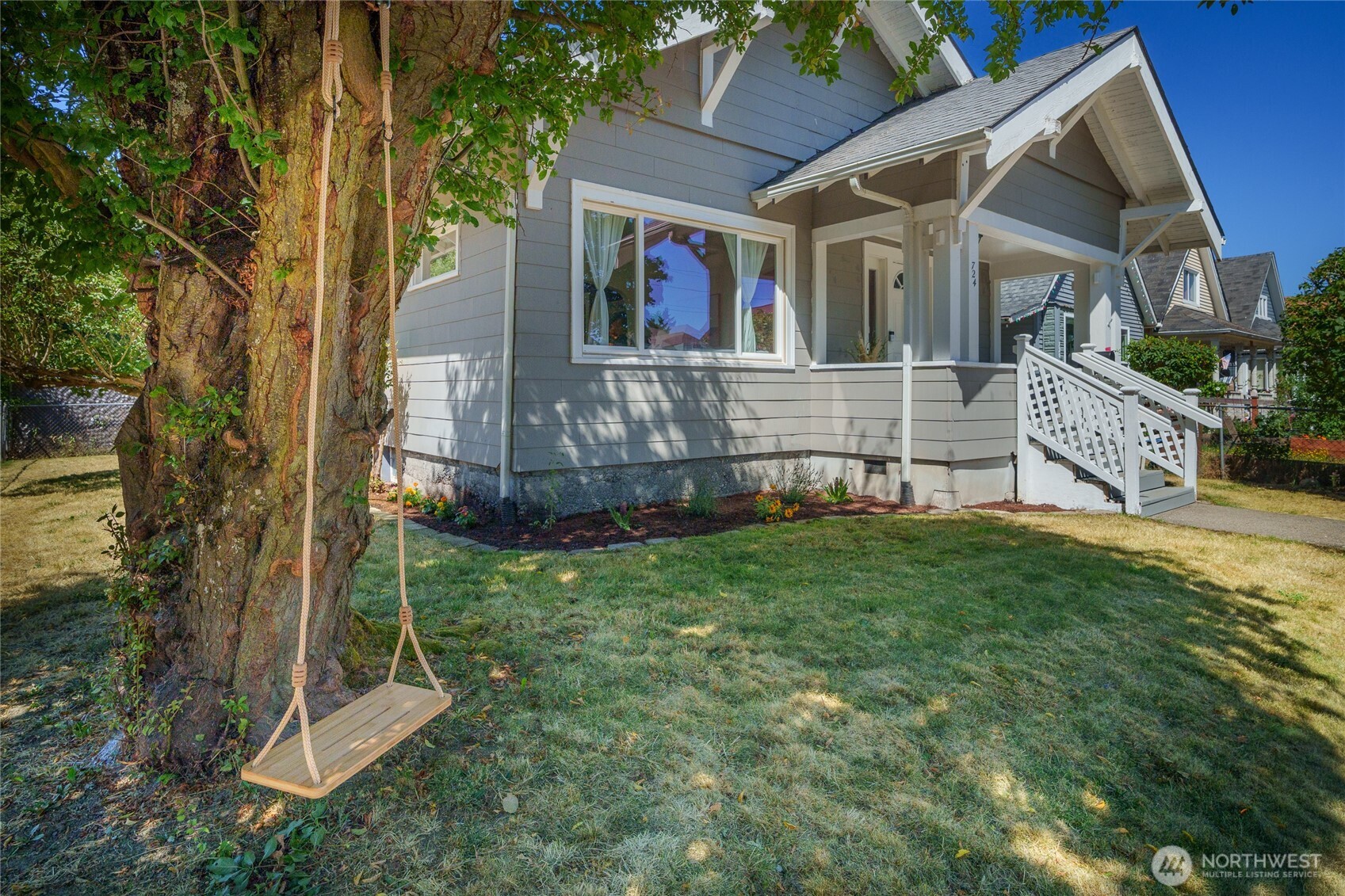 724 S Cushman Avenue