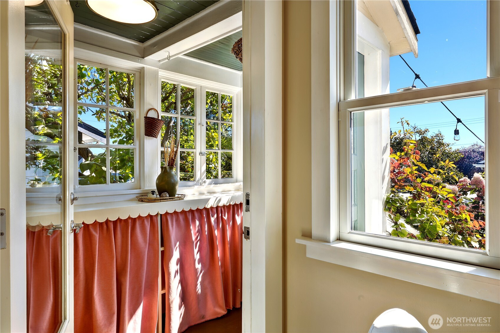 1023 N 49th Street
