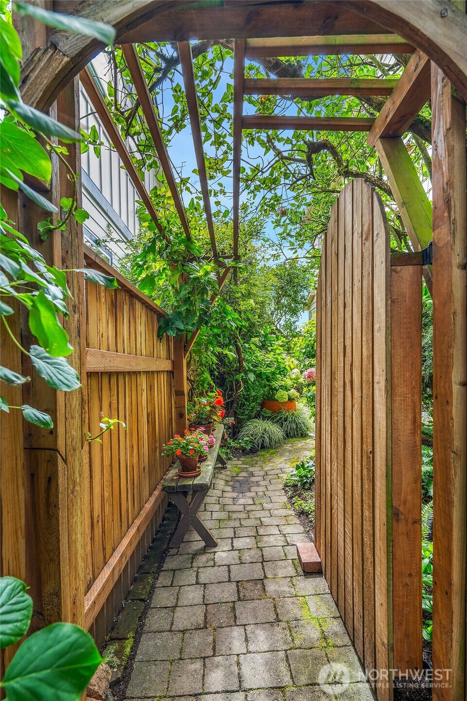1023 N 49th Street