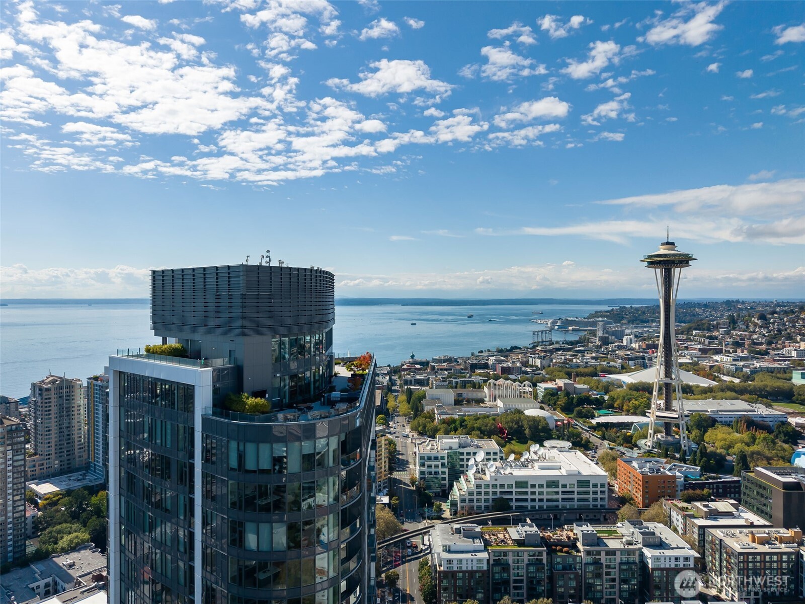 2510 6th Avenue Unit: 2603
