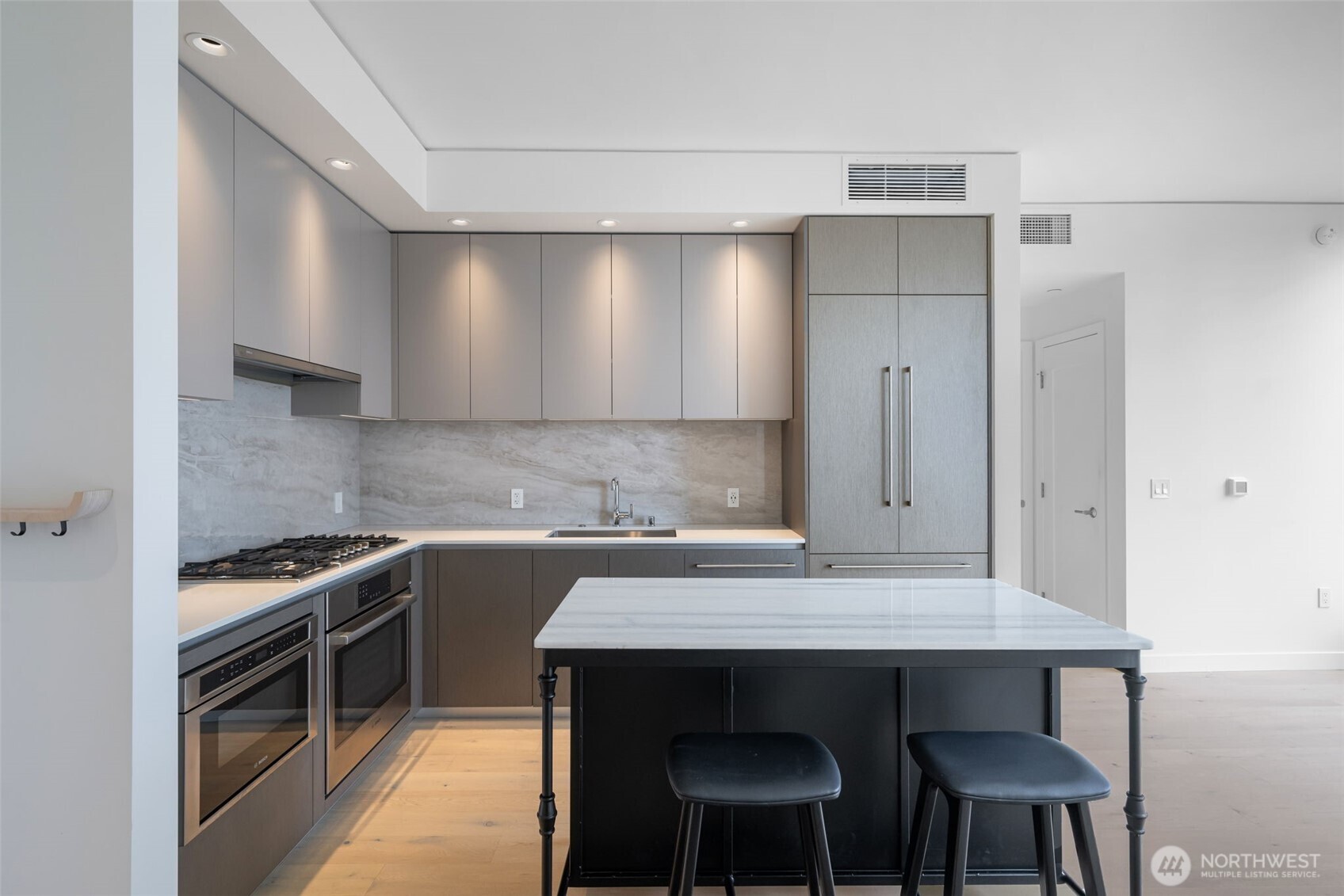 2510 6th Avenue Unit: 2603