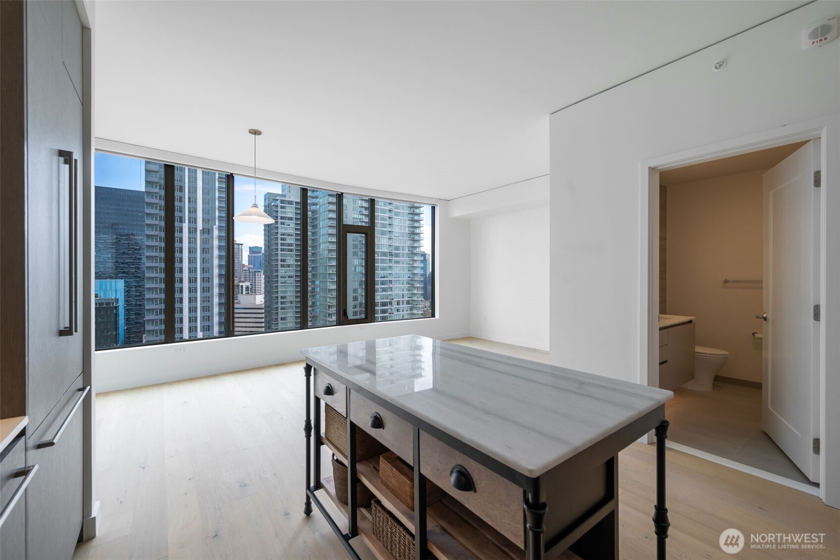 2510 6th Avenue Unit: 2603