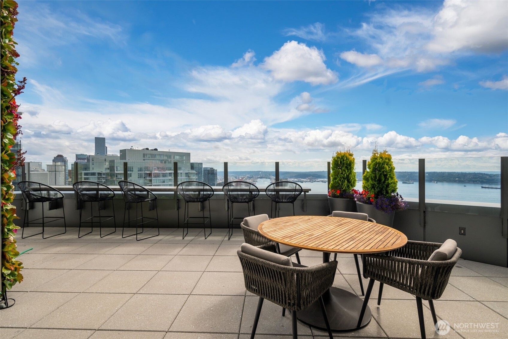 2510 6th Avenue Unit: 2603