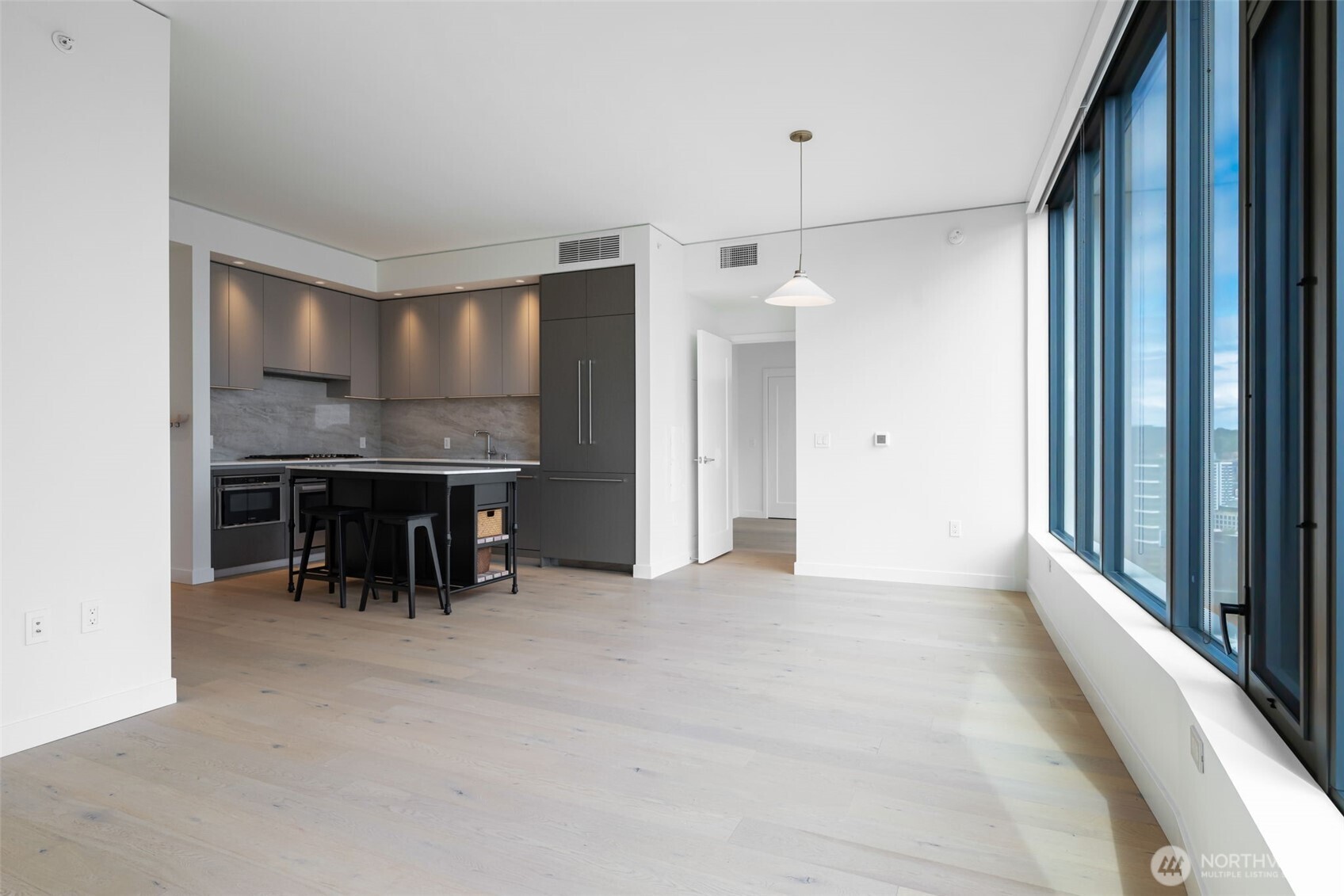 2510 6th Avenue Unit: 2603