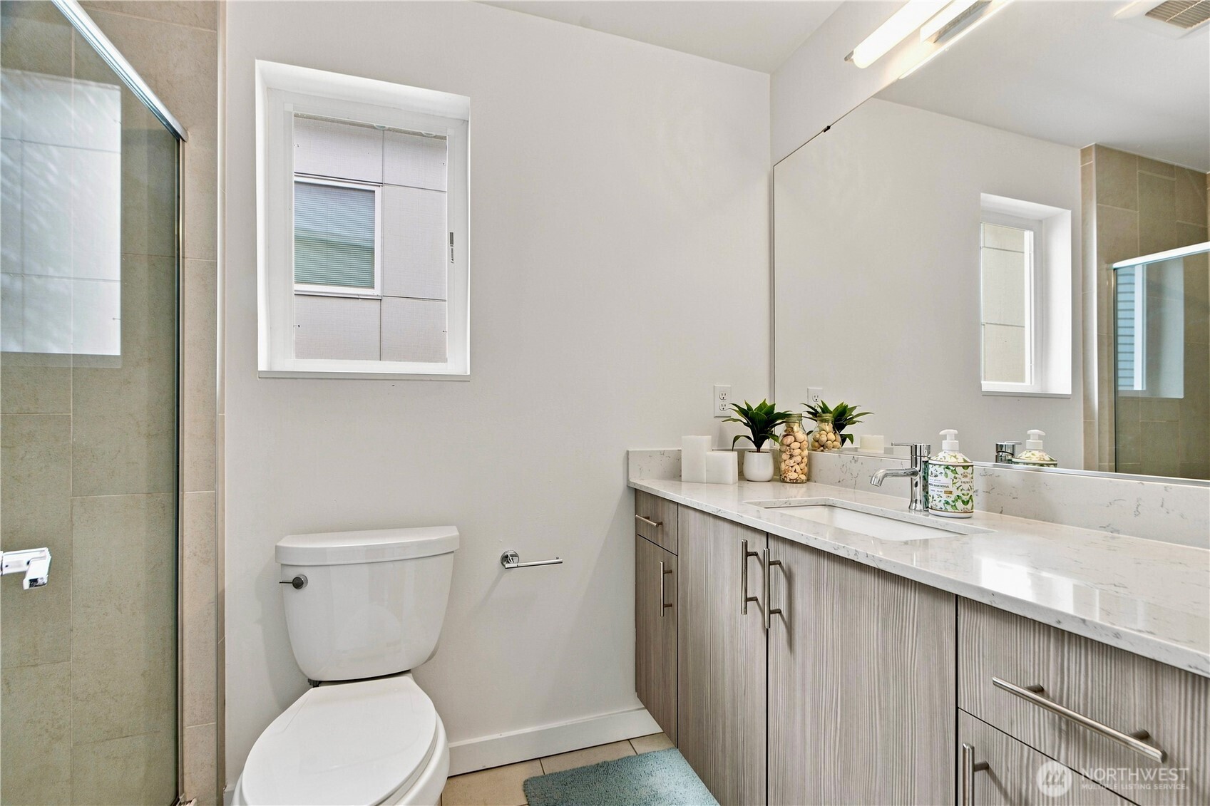 12516 15th Avenue NE Unit: A