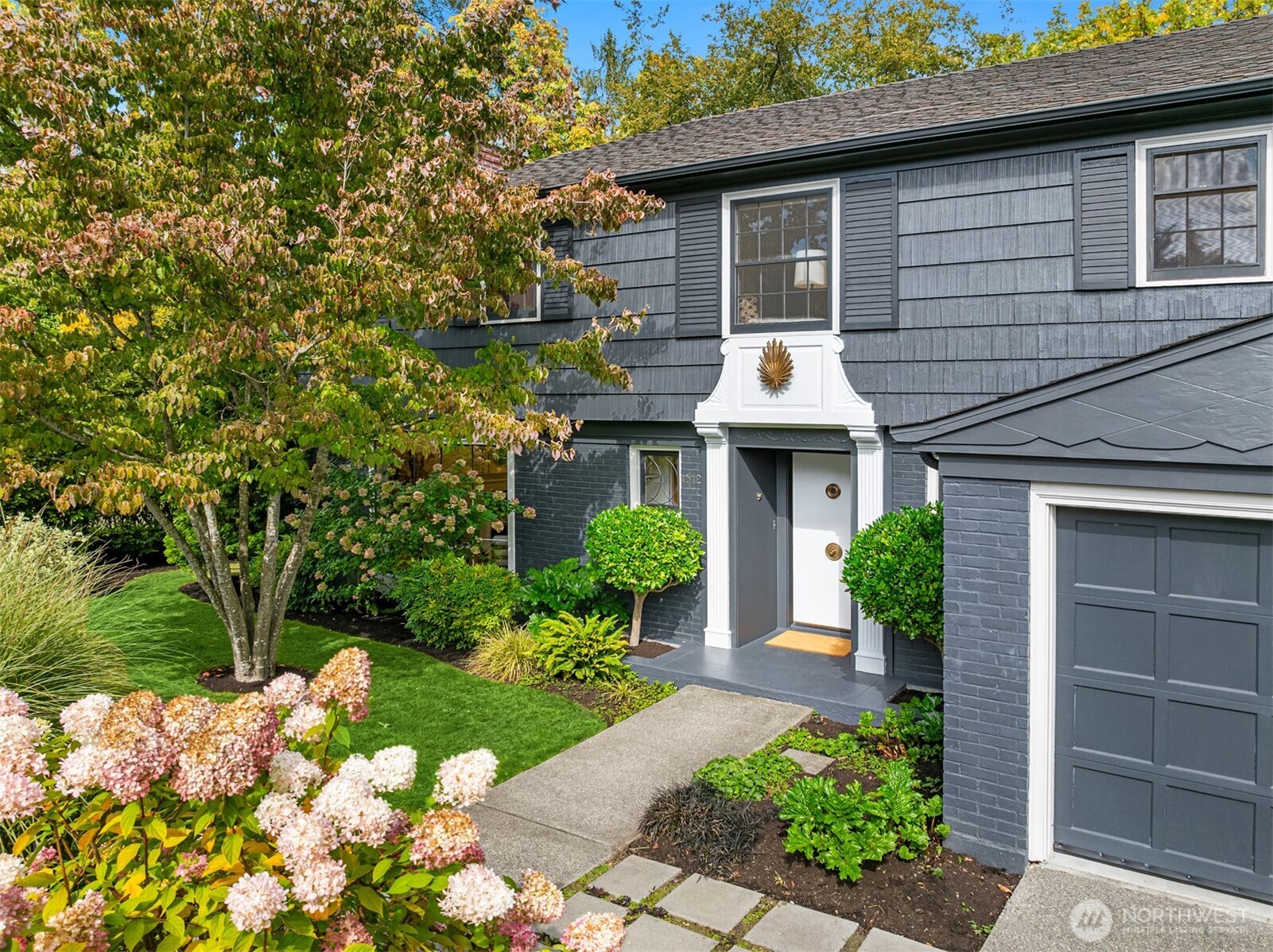 1512 Arboretum Place E