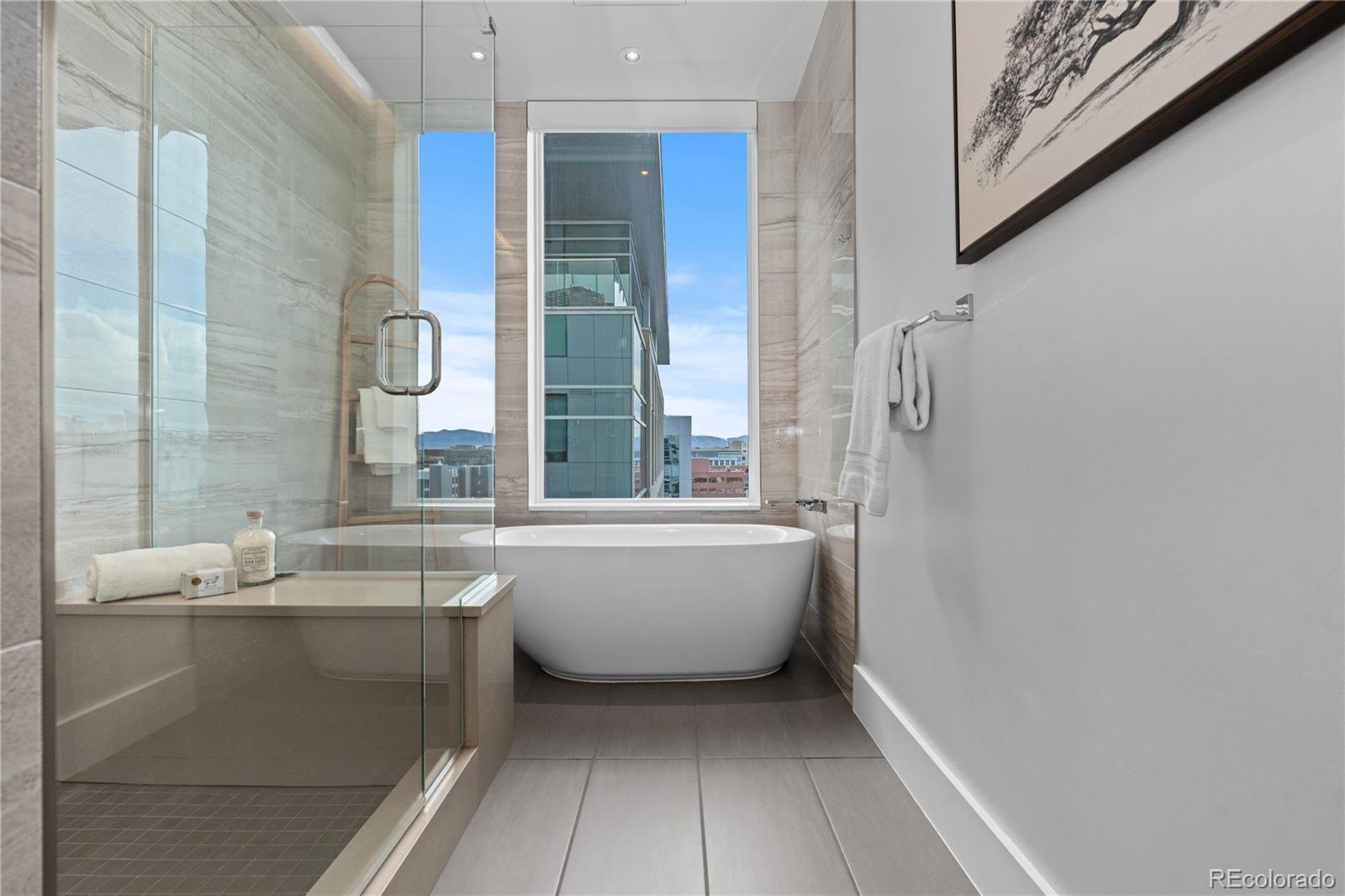155 Steele Street Unit: 917