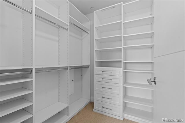 155 Steele Street Unit: 917