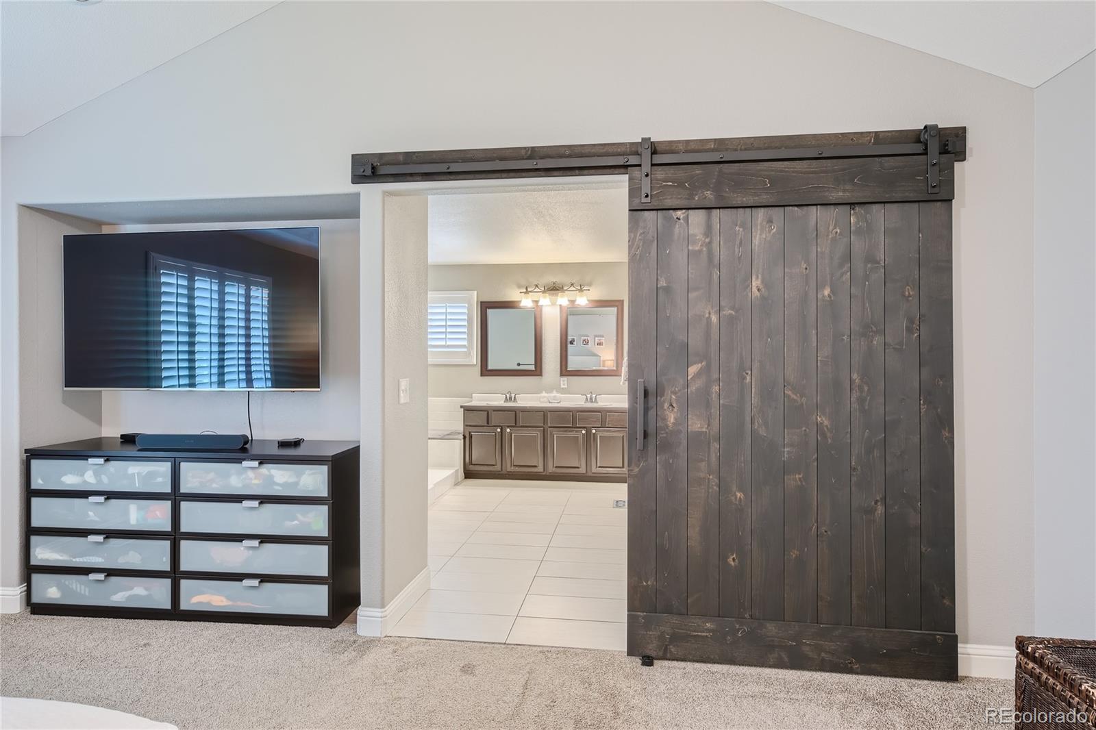 8946 Forrest Drive