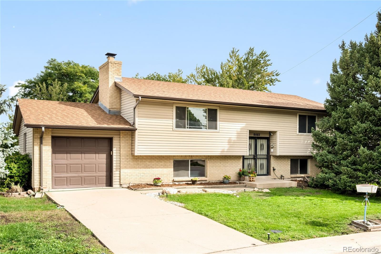 9565 W Dakota Avenue