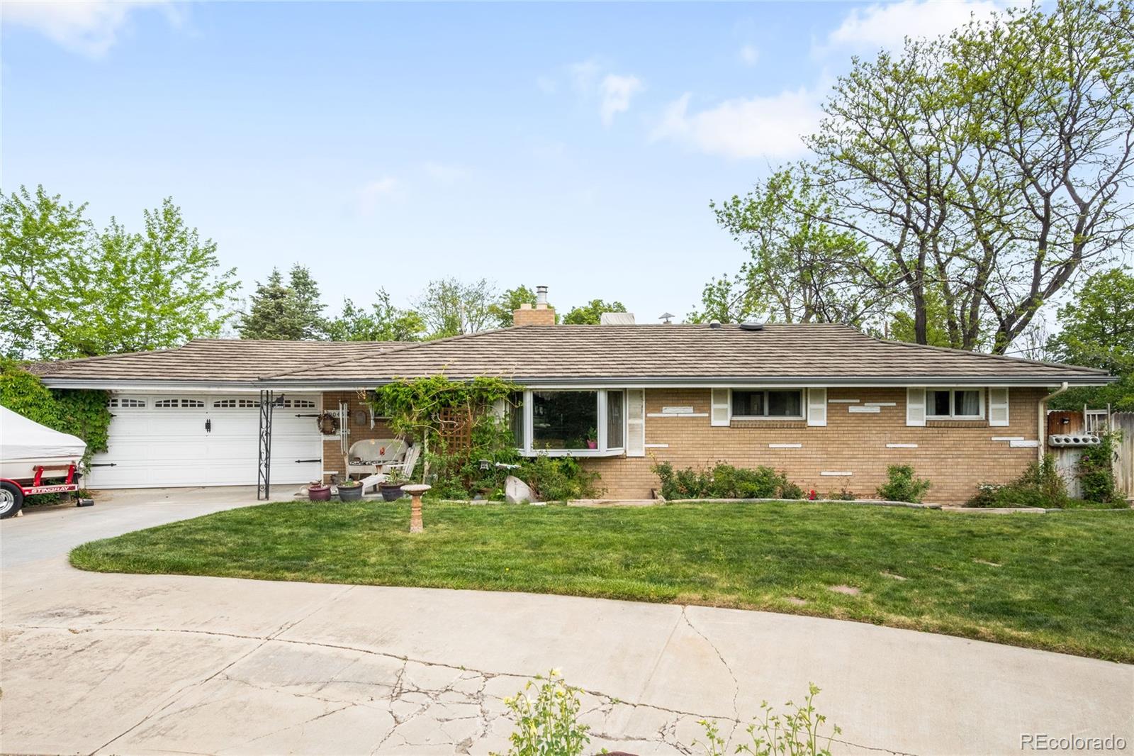 9045 W Ithaca Place