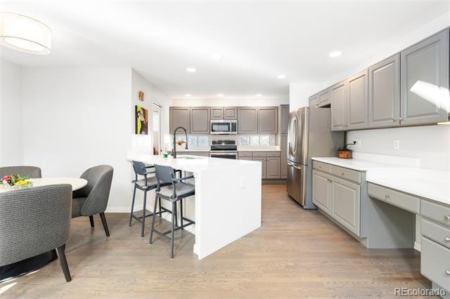 1011 S Valentia Street Unit: 148