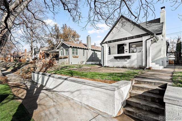 1452 S Vine Street