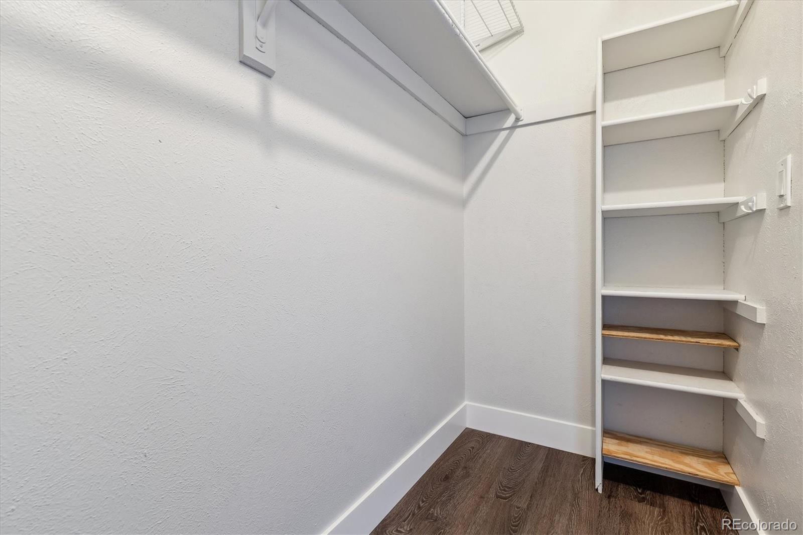 1820 Newland Court Unit: 210