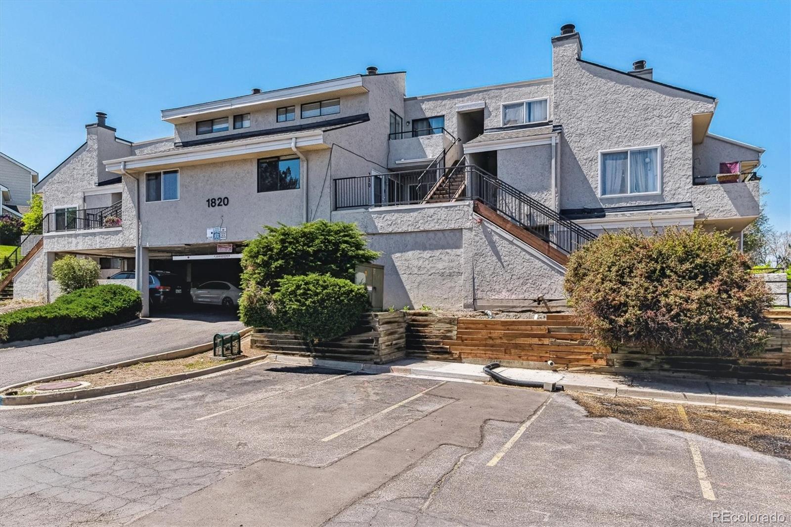 1820 Newland Court Unit: 210