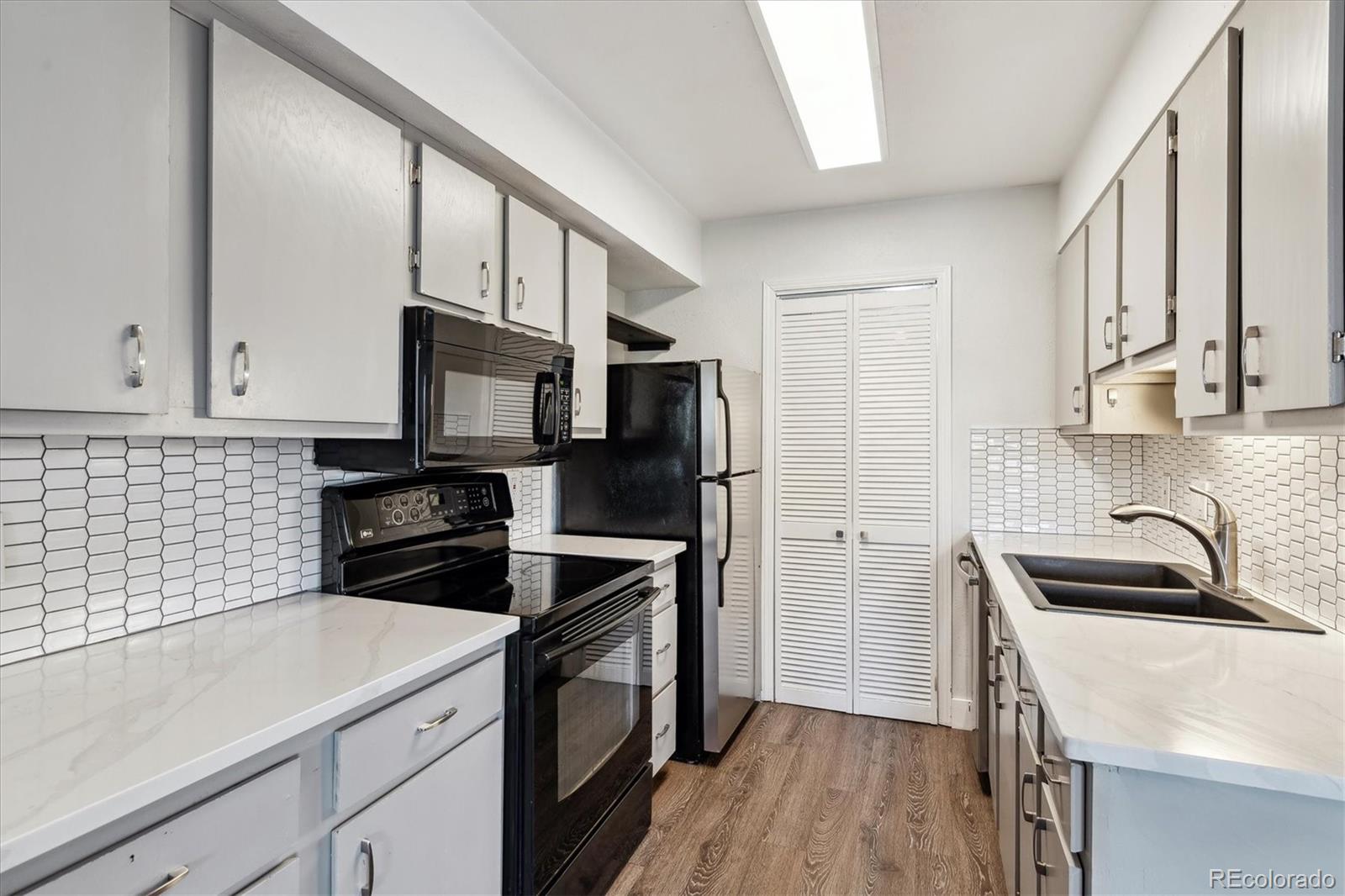 1820 Newland Court Unit: 210