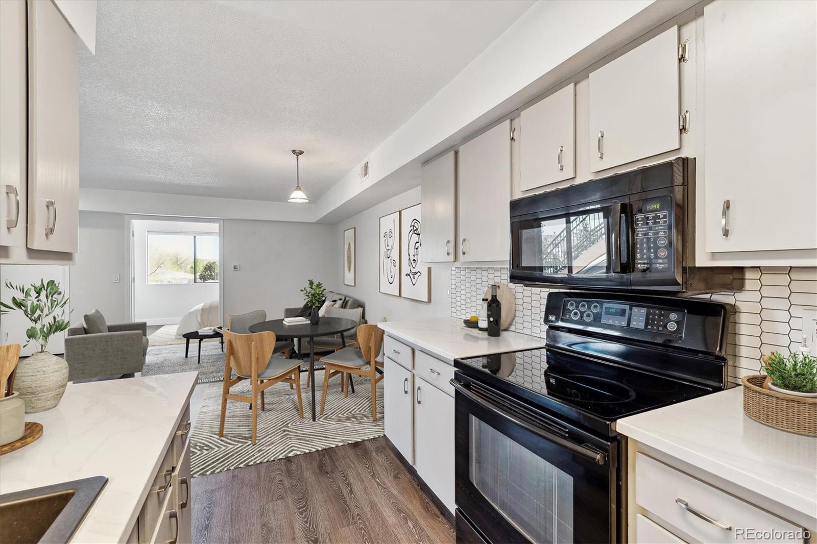 1820 Newland Court Unit: 210