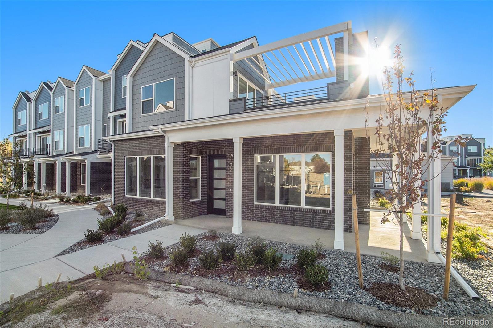 888 S Valentia Street Unit: 106