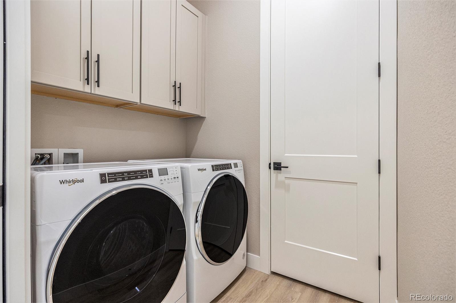 888 S Valentia Street Unit: 106