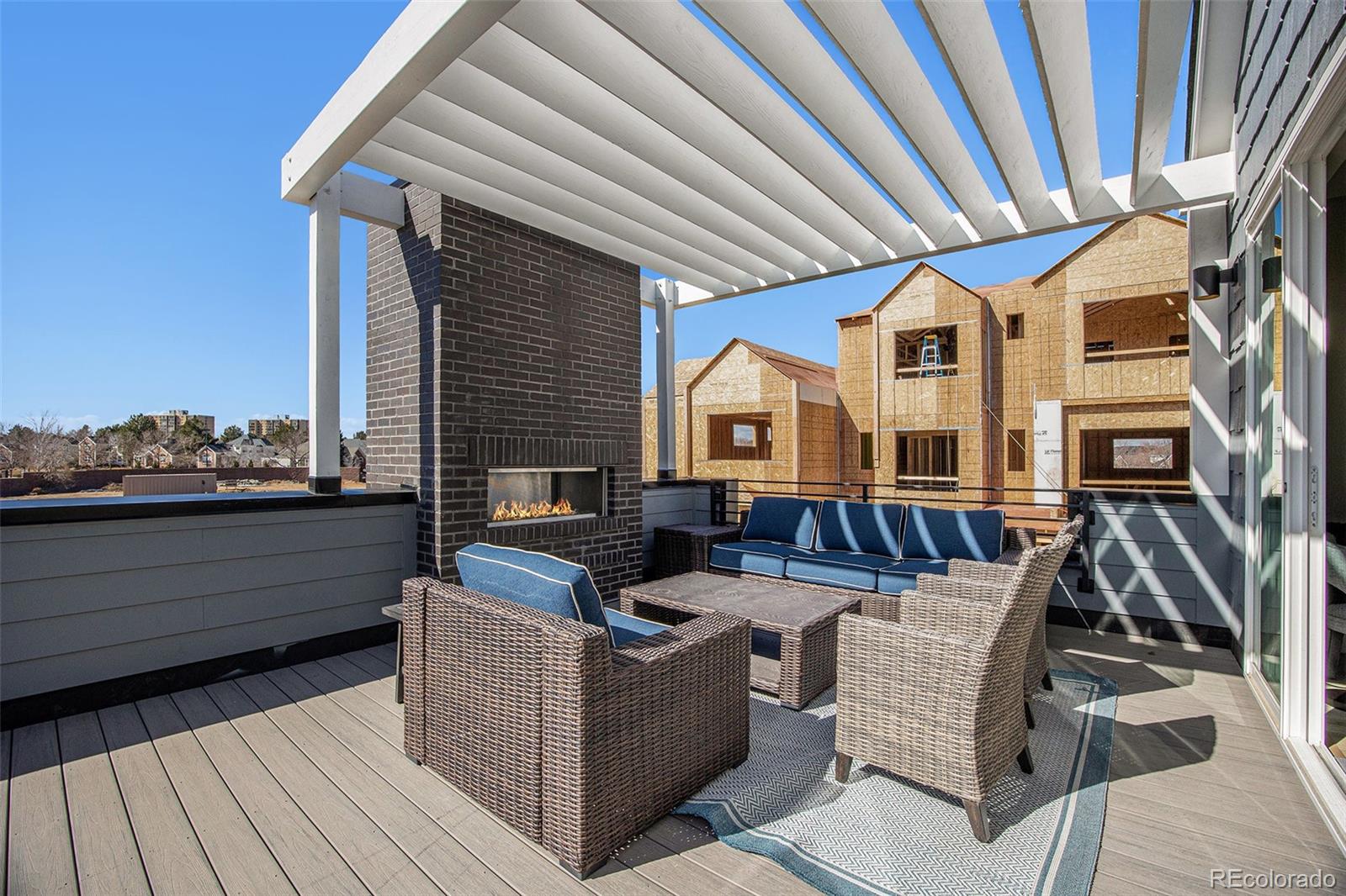 888 S Valentia Street Unit: 106