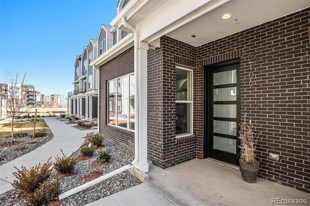 888 S Valentia Street Unit: 106