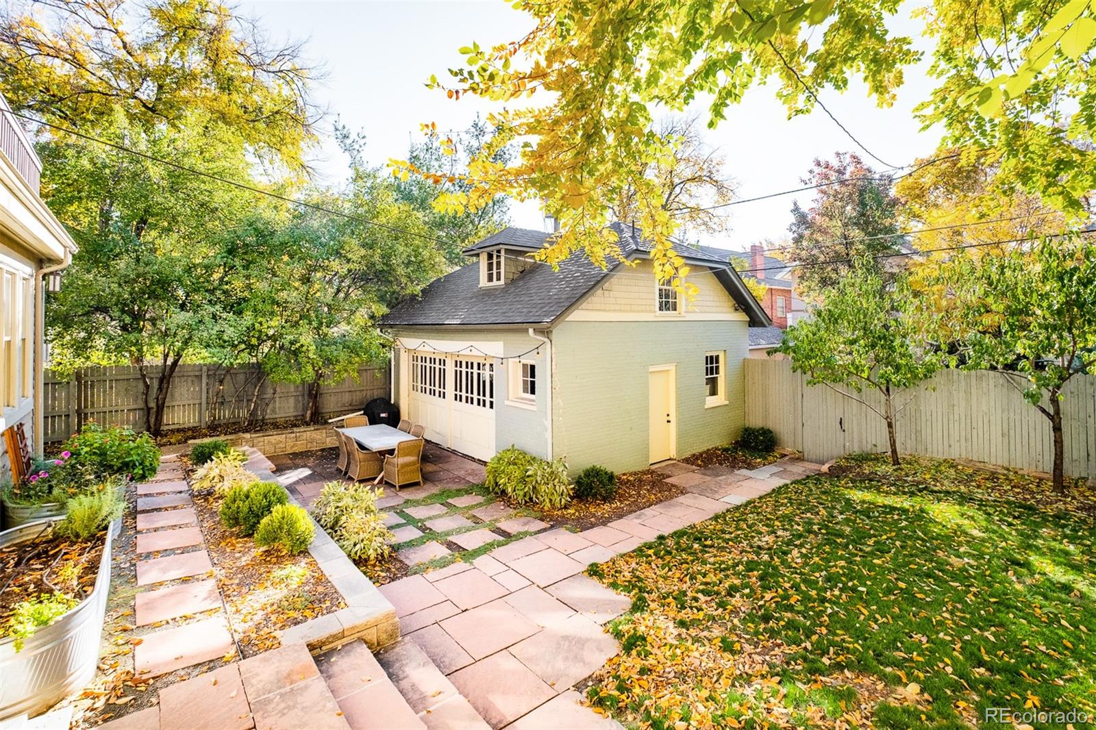 635 Vine Street