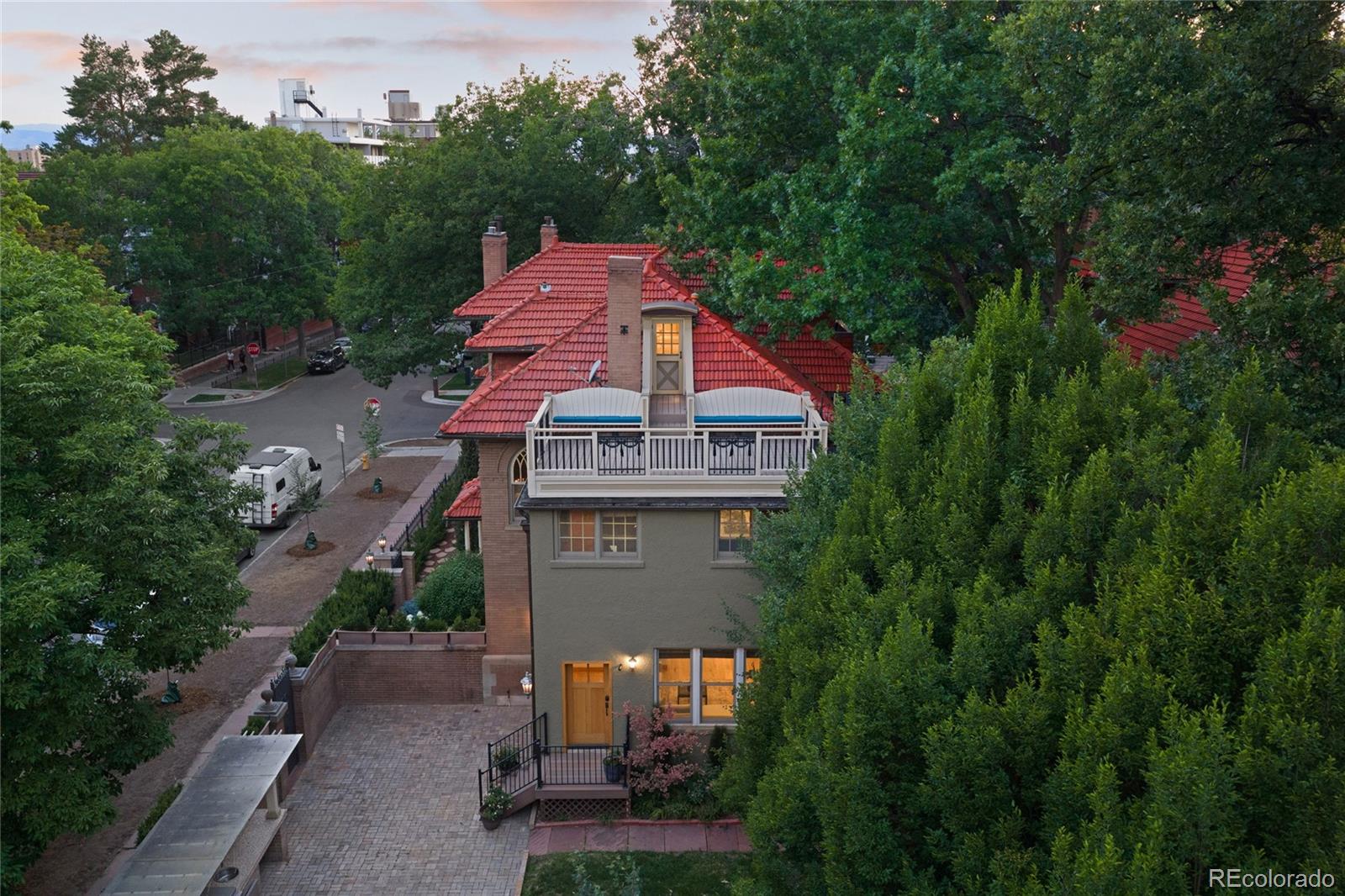 1100 N Humboldt Street