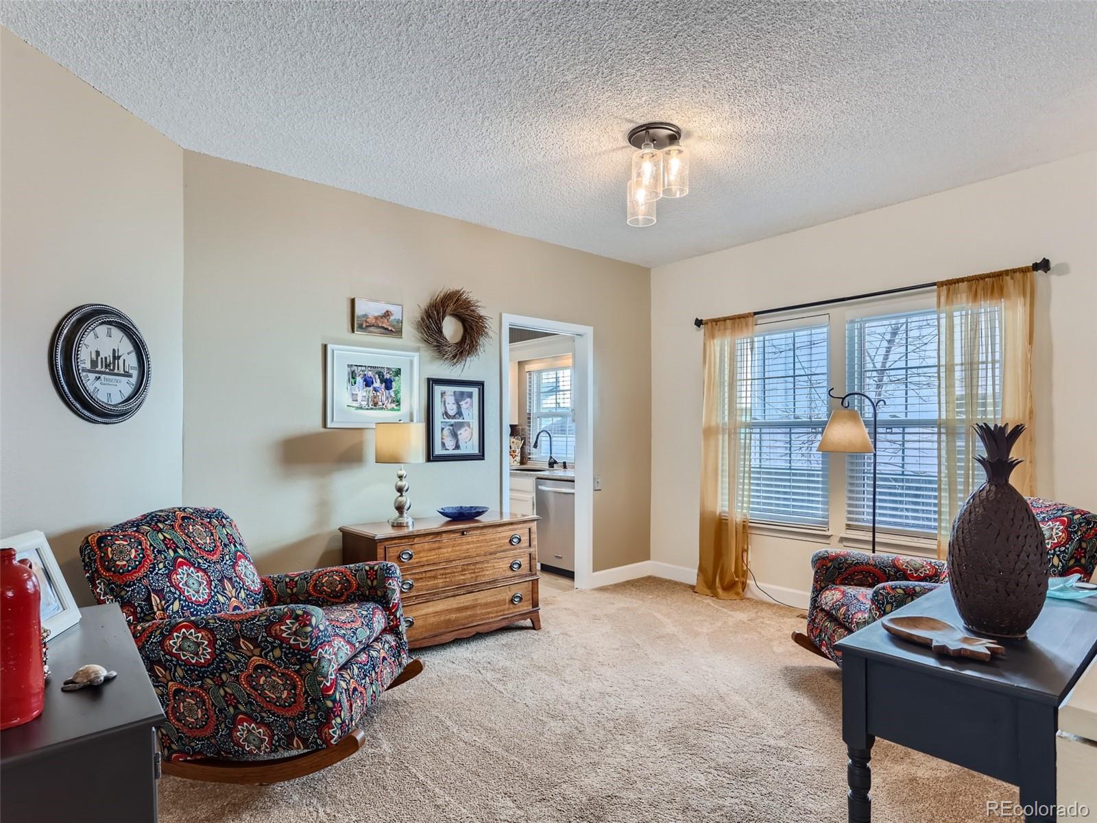 2479 W Long Circle