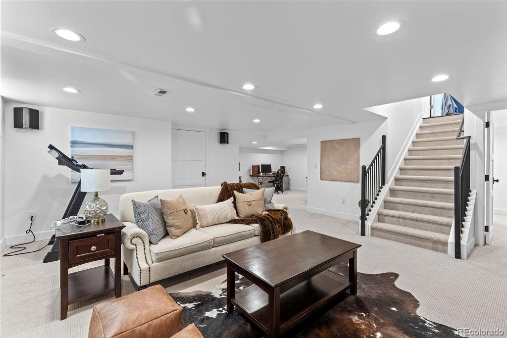 1243 Elm Street