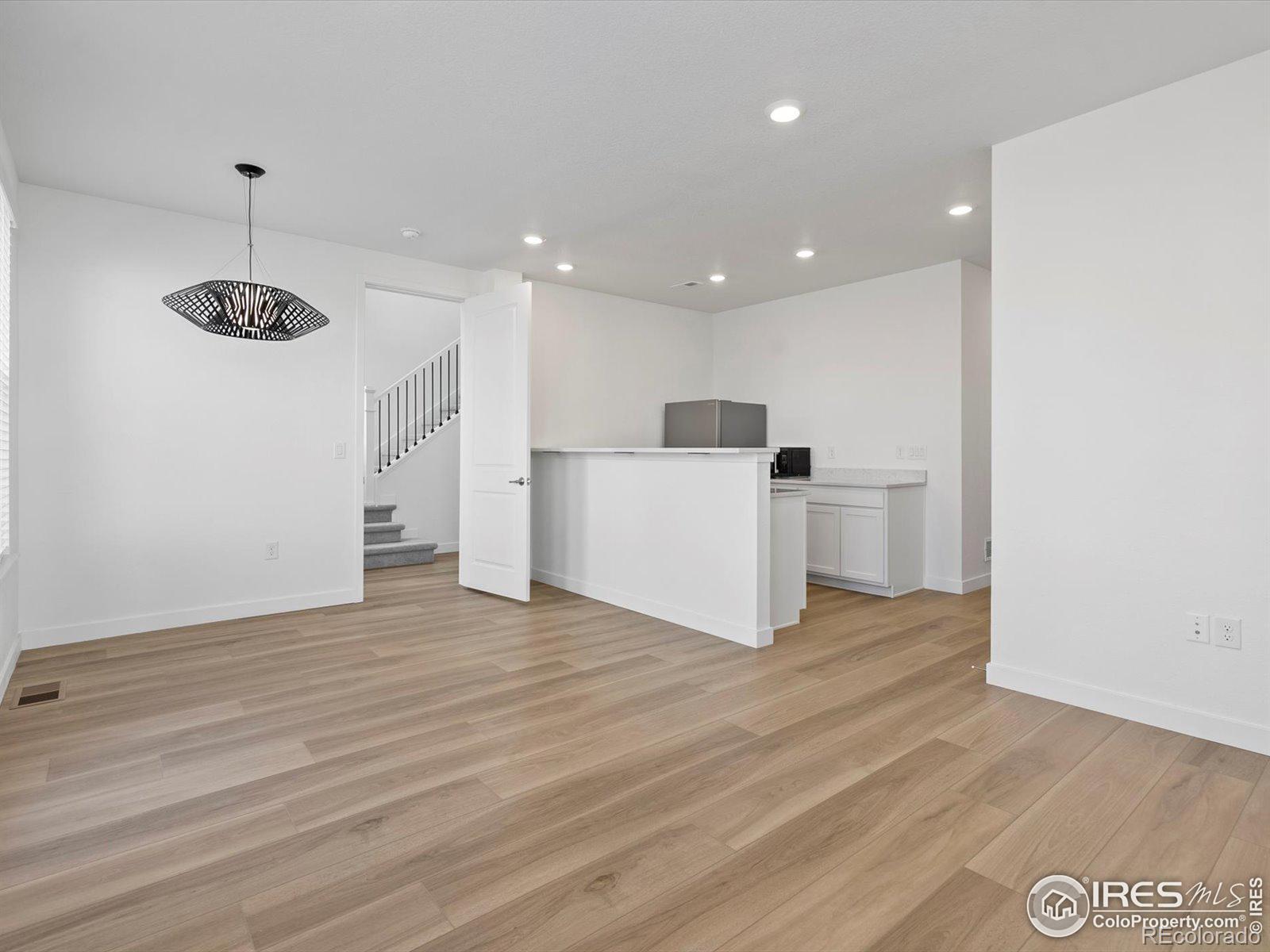 928 Farrier Lane