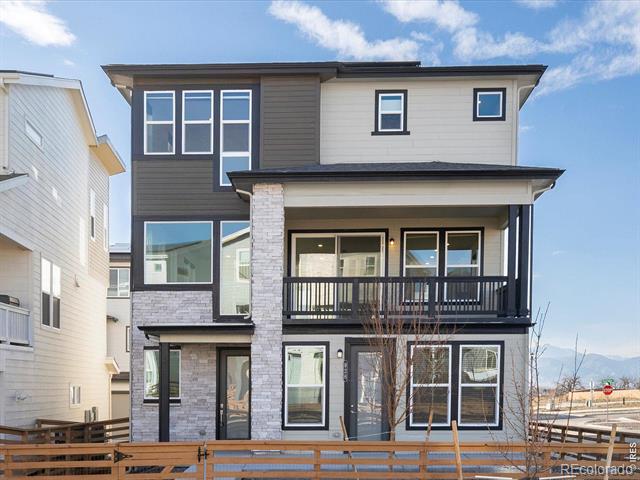 928 Farrier Lane
