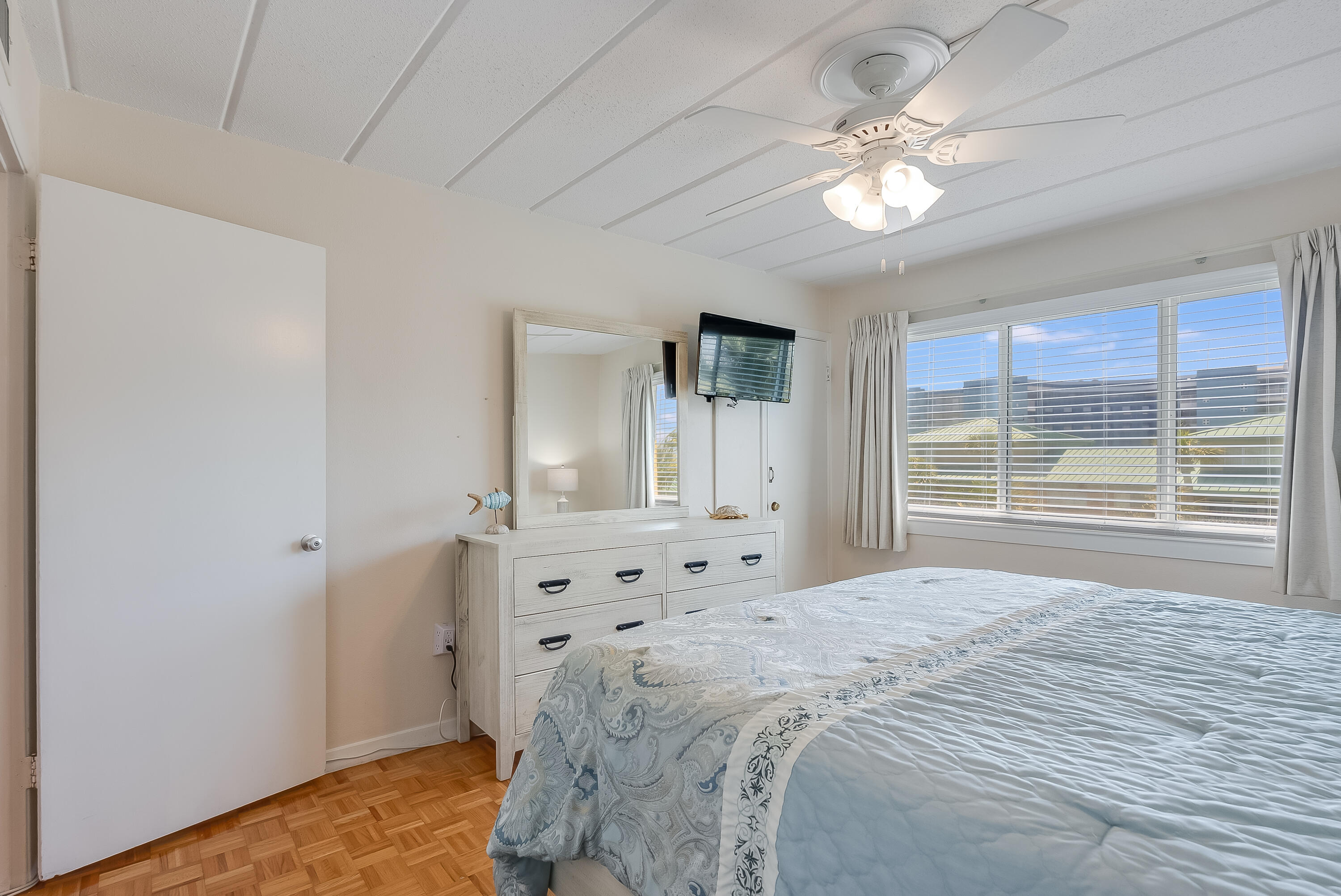 1530 SE Miracle Strip Parkway 106C