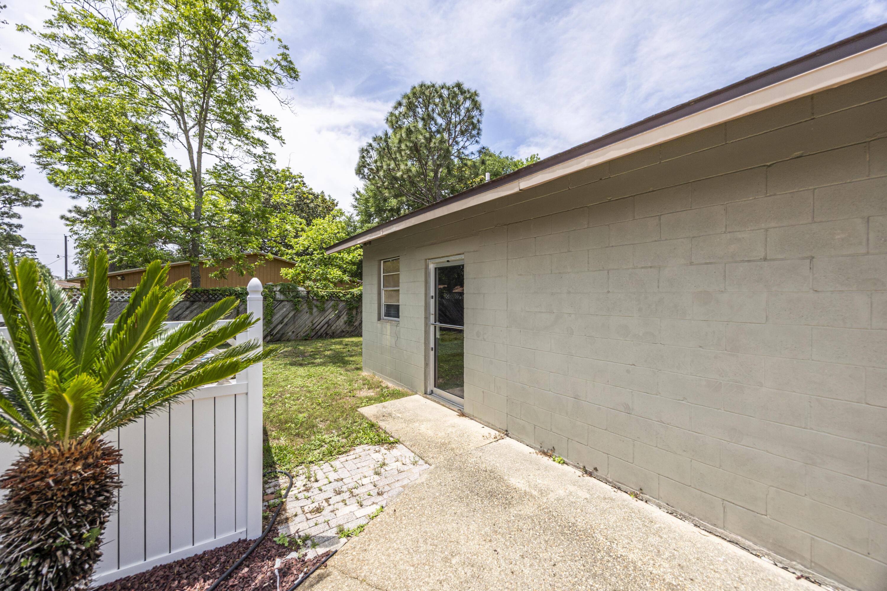 1213 Forest Heights Road