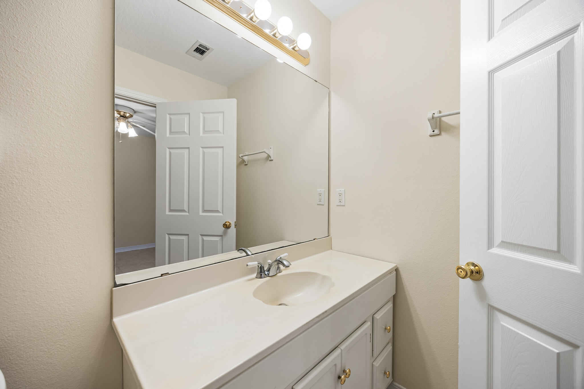 149 Eldredge Road