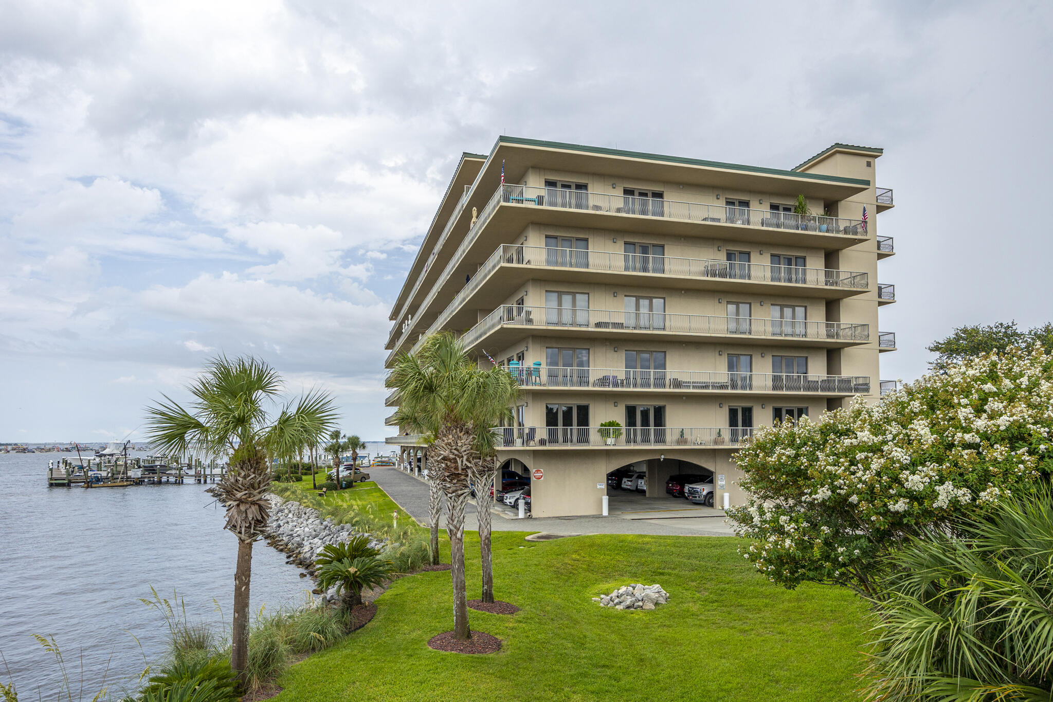 5 Calhoun Avenue 602