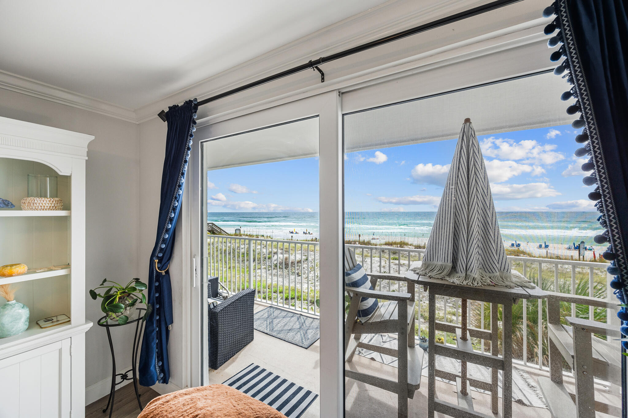 670 Nautilus Court 202