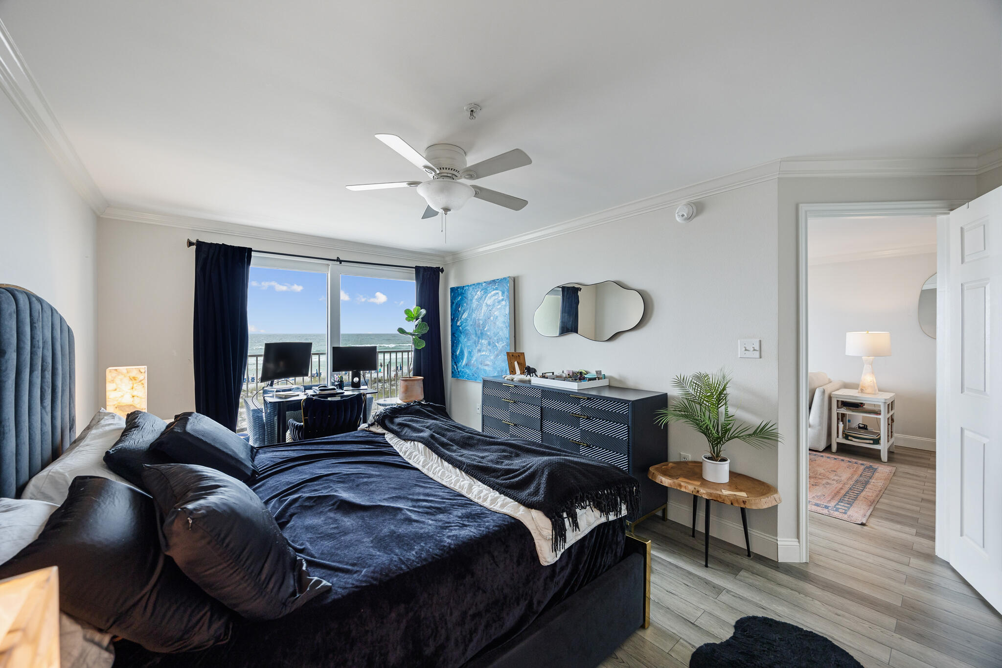 670 Nautilus Court 202