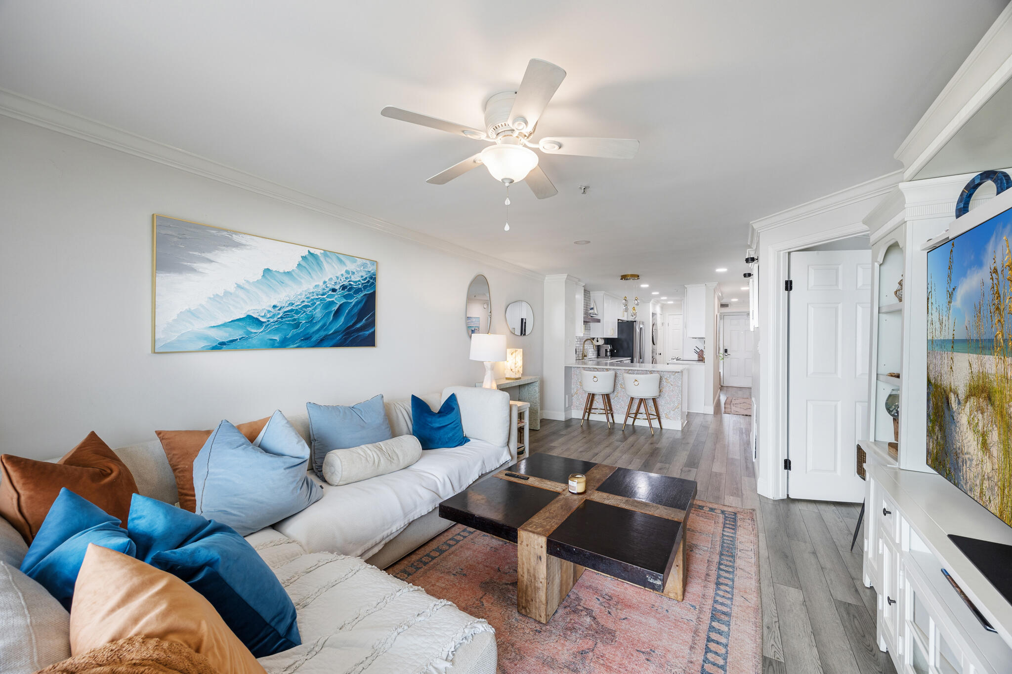 670 Nautilus Court 202