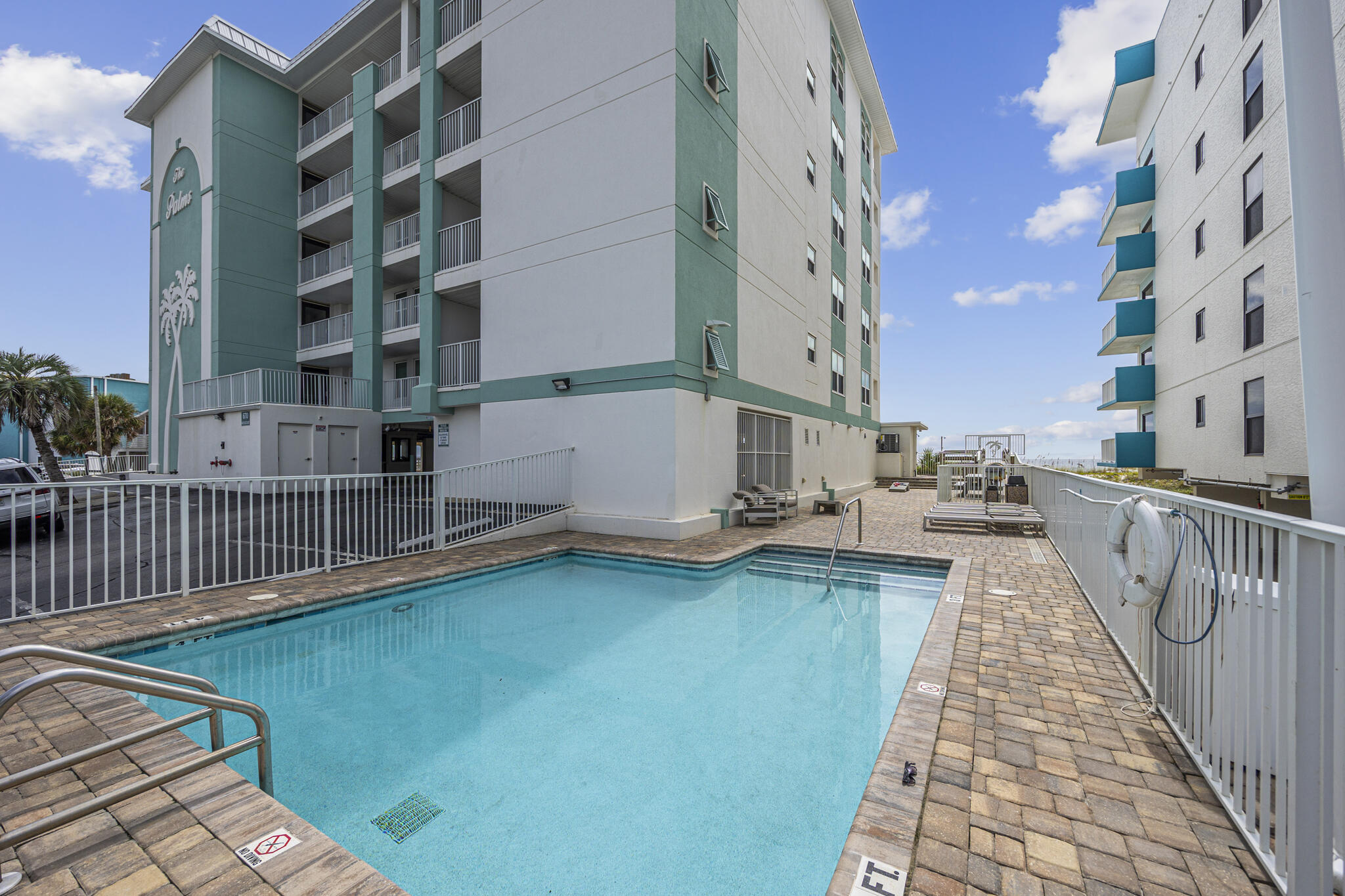 670 Nautilus Court 202
